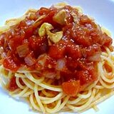 ホールトマトと玉ねぎのパスタ